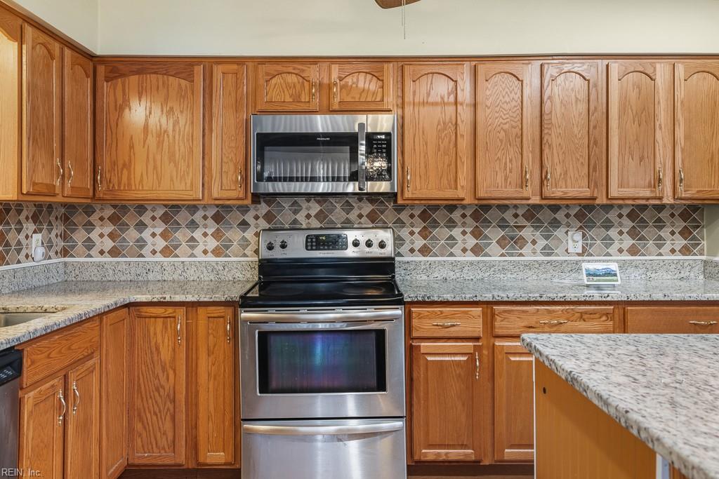 2835 Chesapeake Blvd Property Photo 12