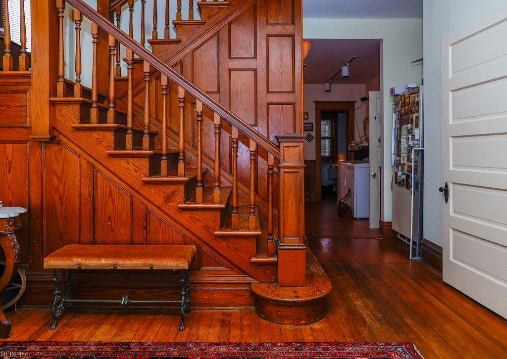 405 W 2nd Ave Property Photo 4