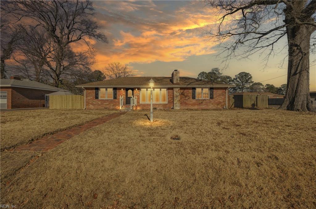215 Leonard Rd Property Photo 1