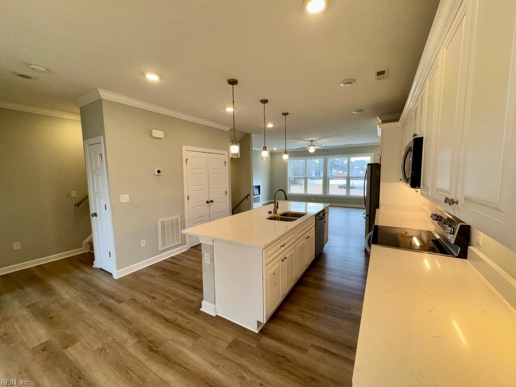 8512 Chesapeake Blvd Property Photo 9
