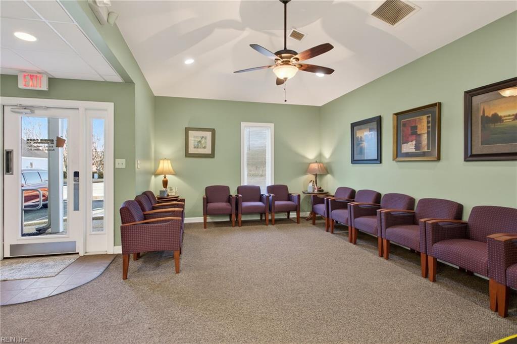 2216 Executive Dr Property Photo 4