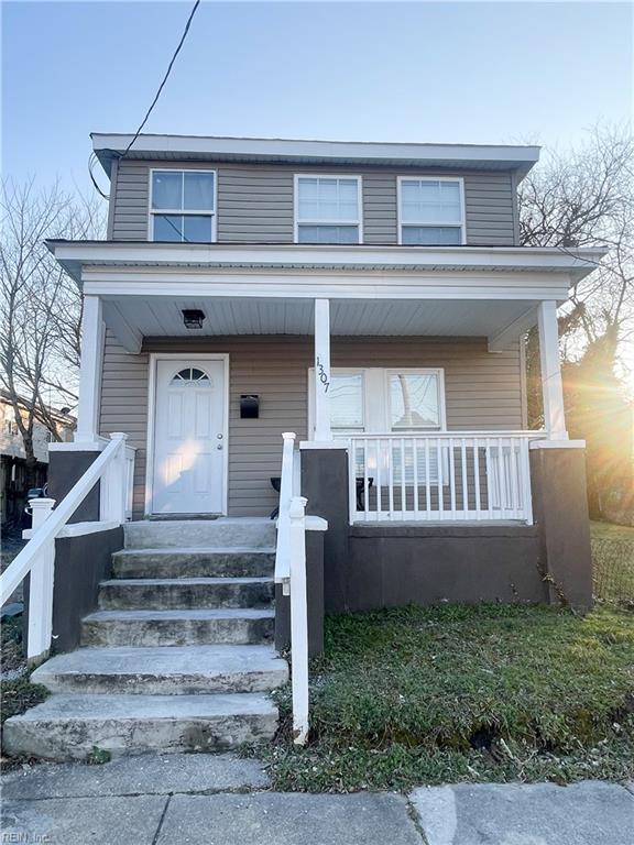 1307 Hatton St Property Photo 2