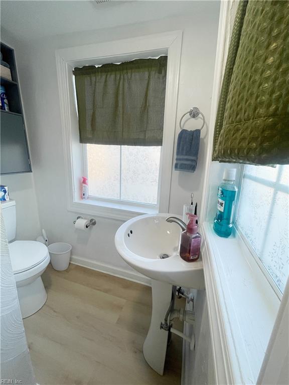 1307 Hatton St Property Photo 21