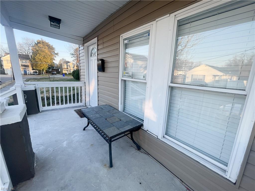 1307 Hatton St Property Photo 30