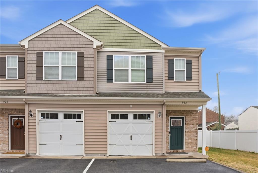 924 Deep Branch Way Property Photo 2