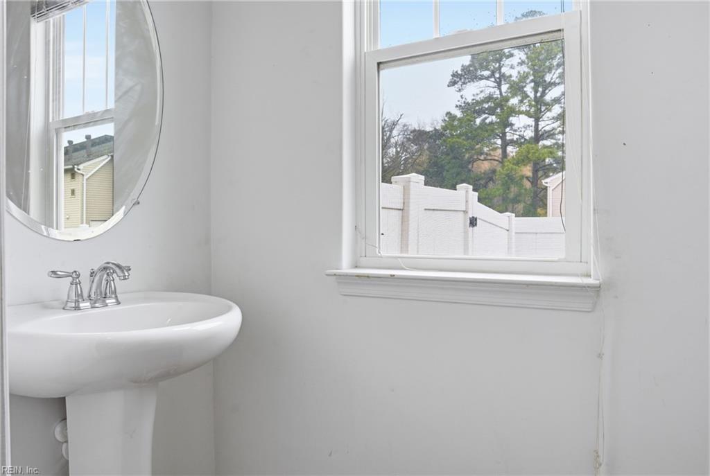 924 Deep Branch Way Property Photo 11
