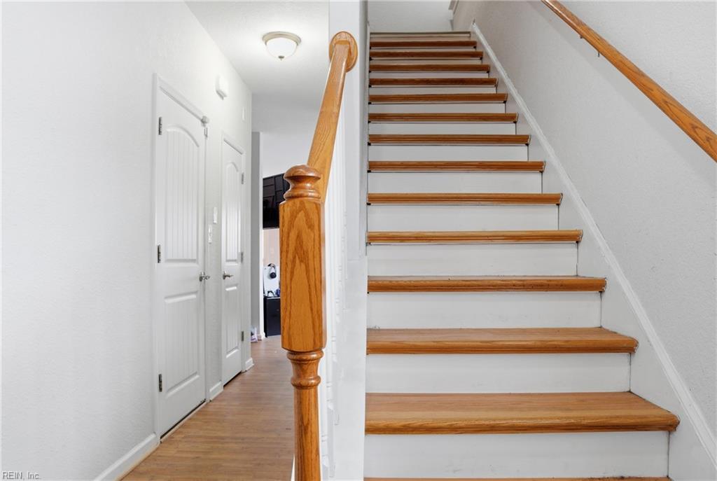 924 Deep Branch Way Property Photo 12