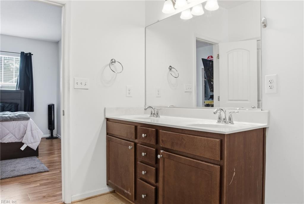 924 Deep Branch Way Property Photo 16