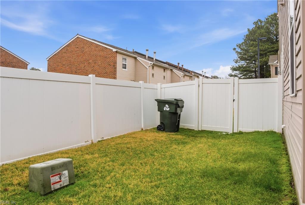 924 Deep Branch Way Property Photo 23