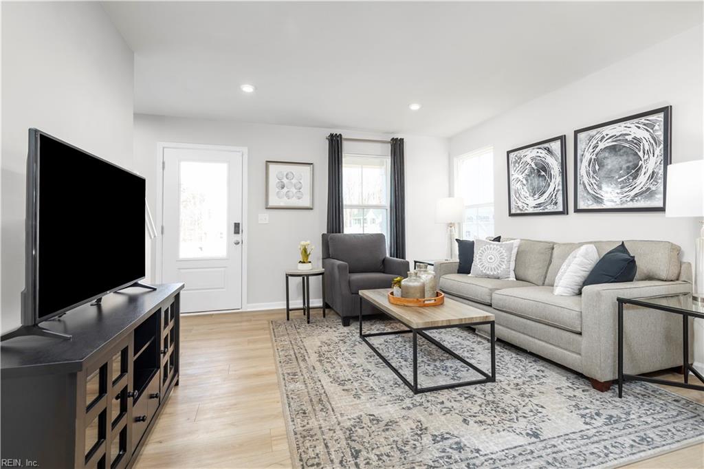 226 Windborne Ln Property Photo 12