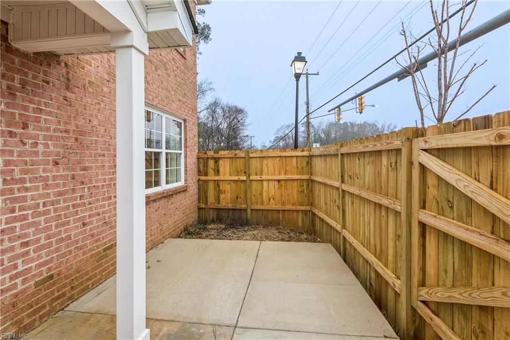 15661 Warwick Blvd Property Photo 41