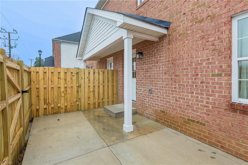 15661 Warwick Blvd Property Photo 40