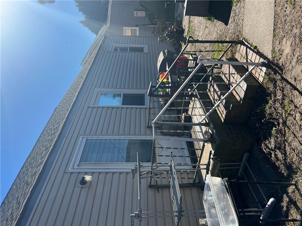 1135 Jasmine St Property Photo 14