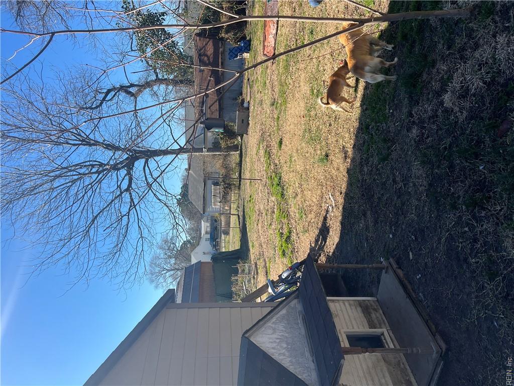 1135 Jasmine St Property Photo 15