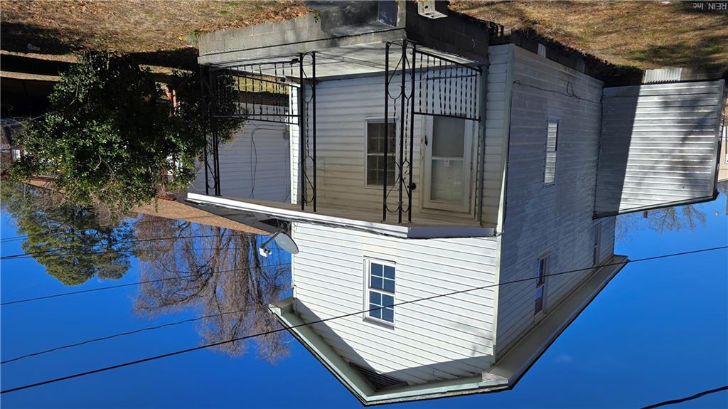 311 Council Rd Property Photo 1