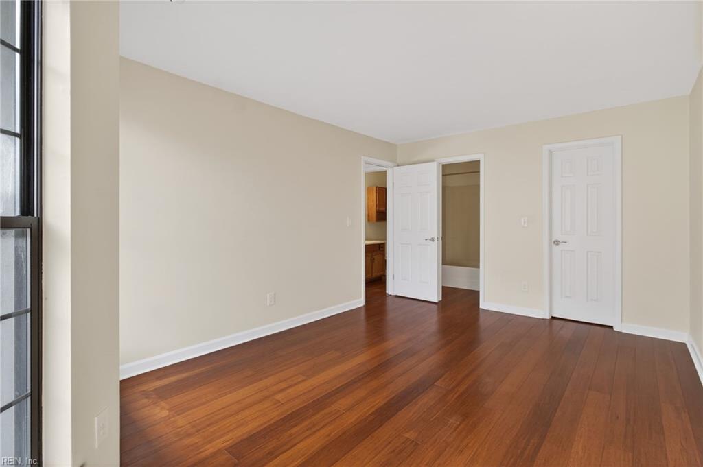 423 Harbour Pt Property Photo 18