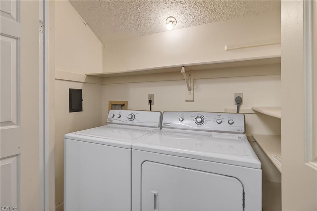 423 Harbour Pt Property Photo 19