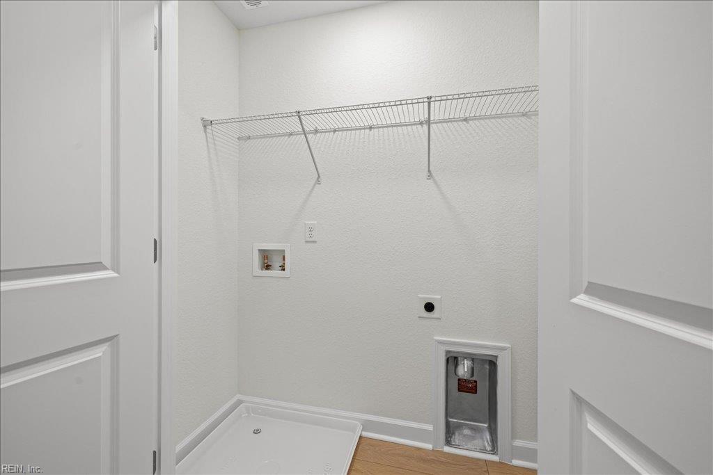 302 Living Water Way Property Photo 32