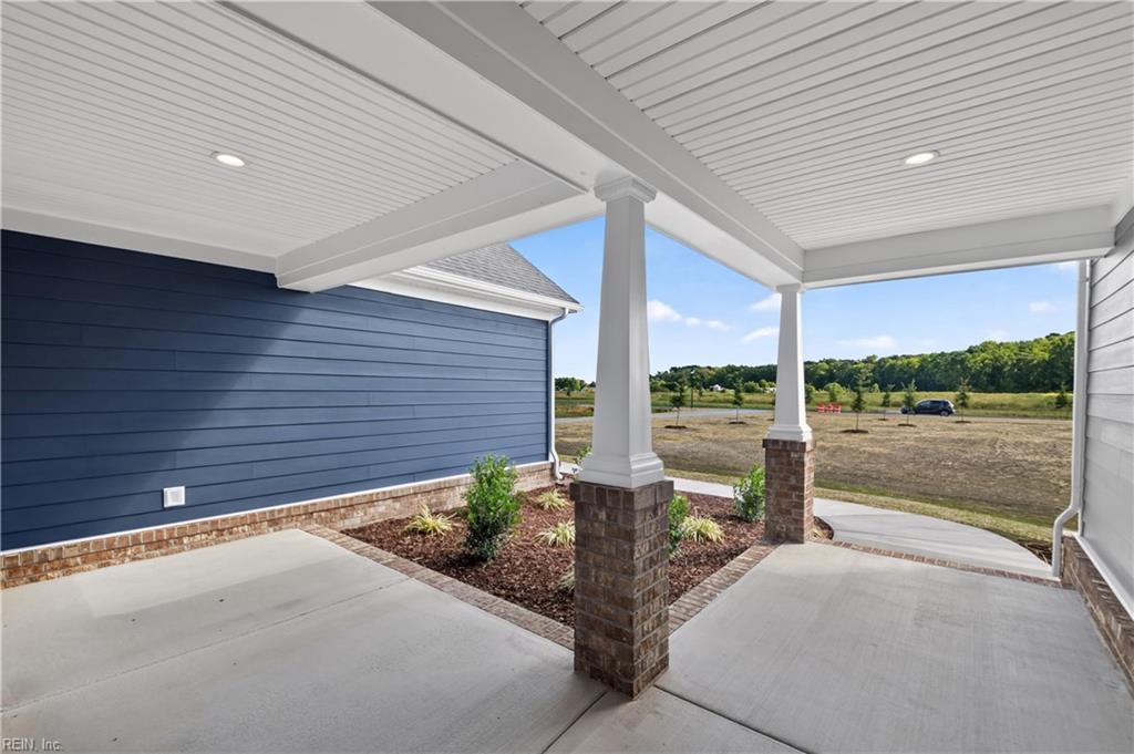 4030 Tucker Ln Property Photo 5