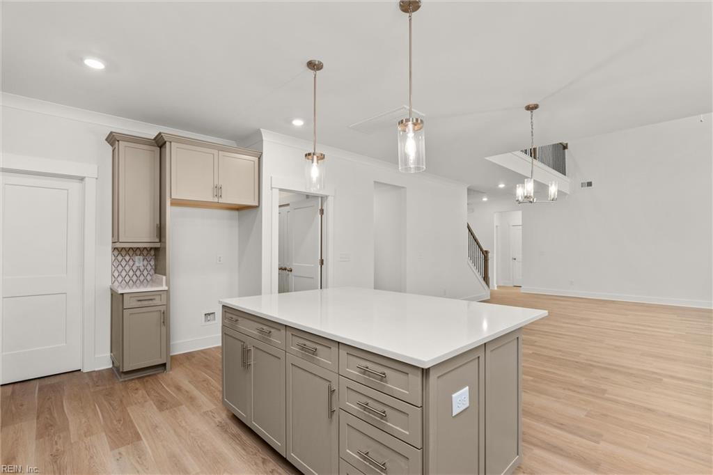 100 Waggle Dr Property Photo 10
