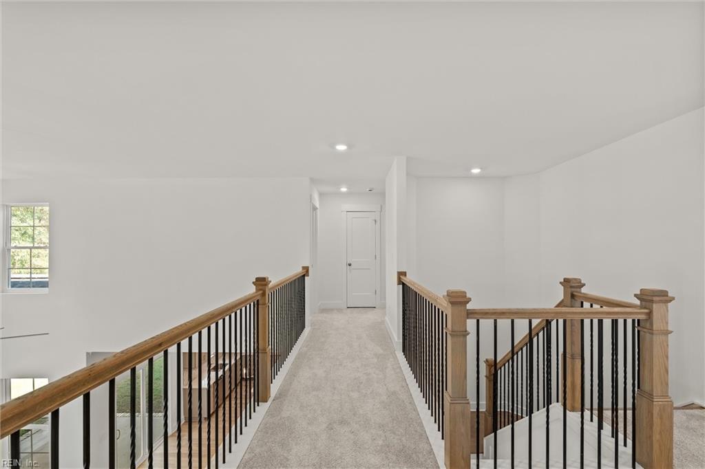 100 Waggle Dr Property Photo 14