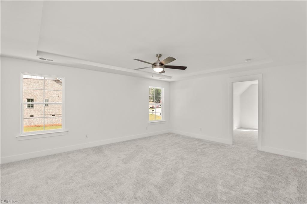 100 Waggle Dr Property Photo 16
