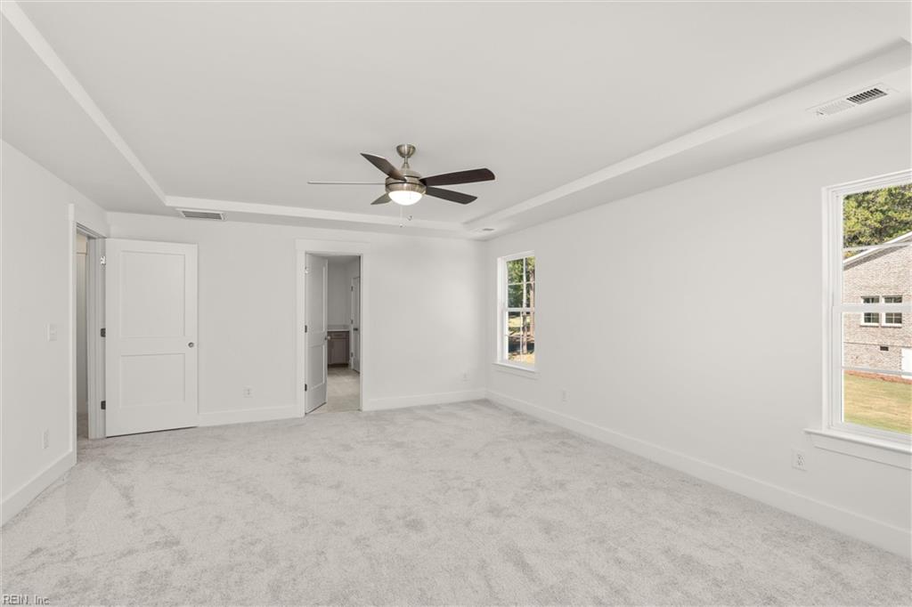 100 Waggle Dr Property Photo 17