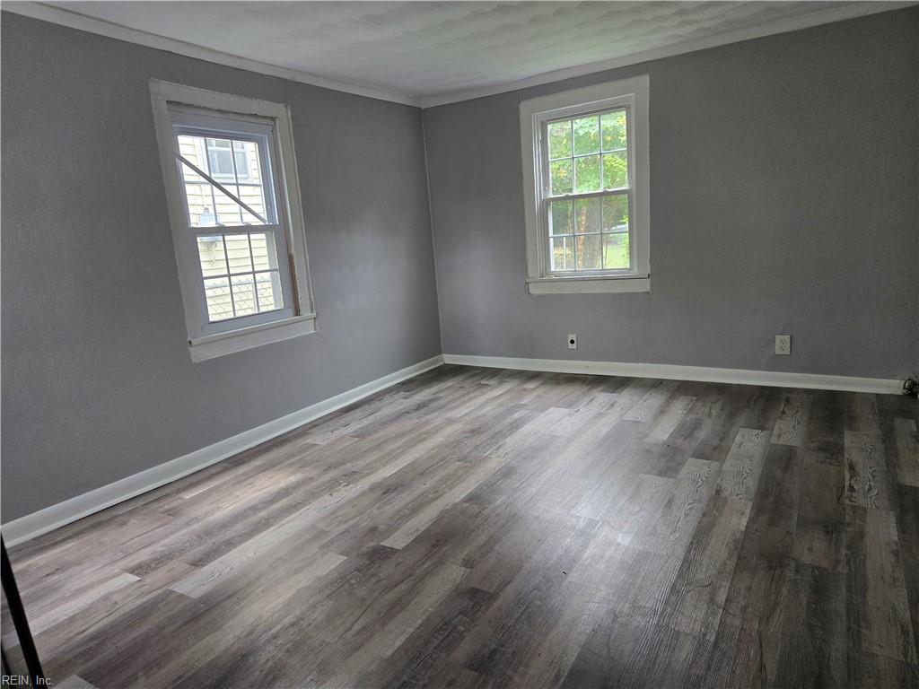 1002 Dunbar St Property Photo 6