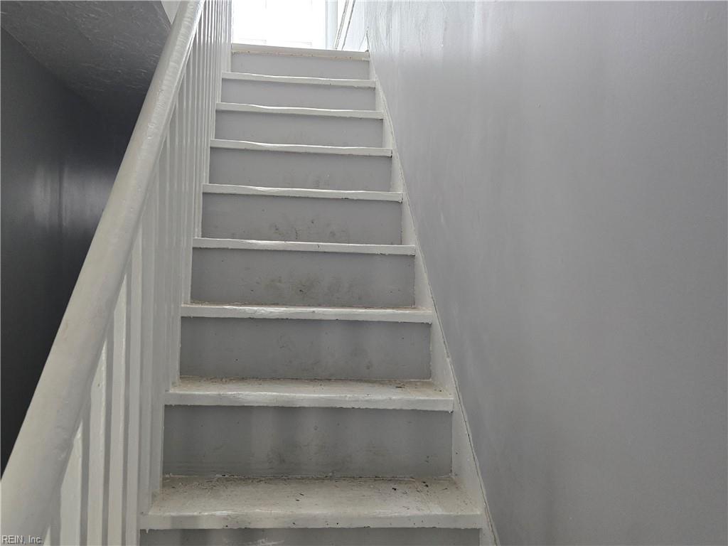 1002 Dunbar St Property Photo 9
