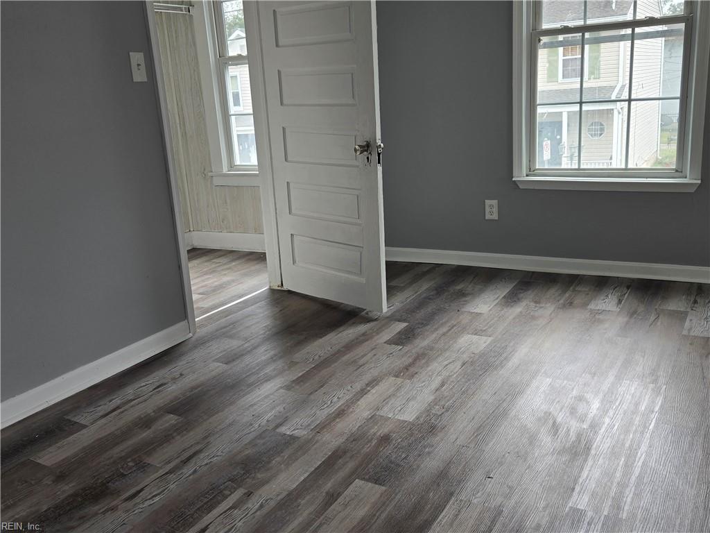 1002 Dunbar St Property Photo 10