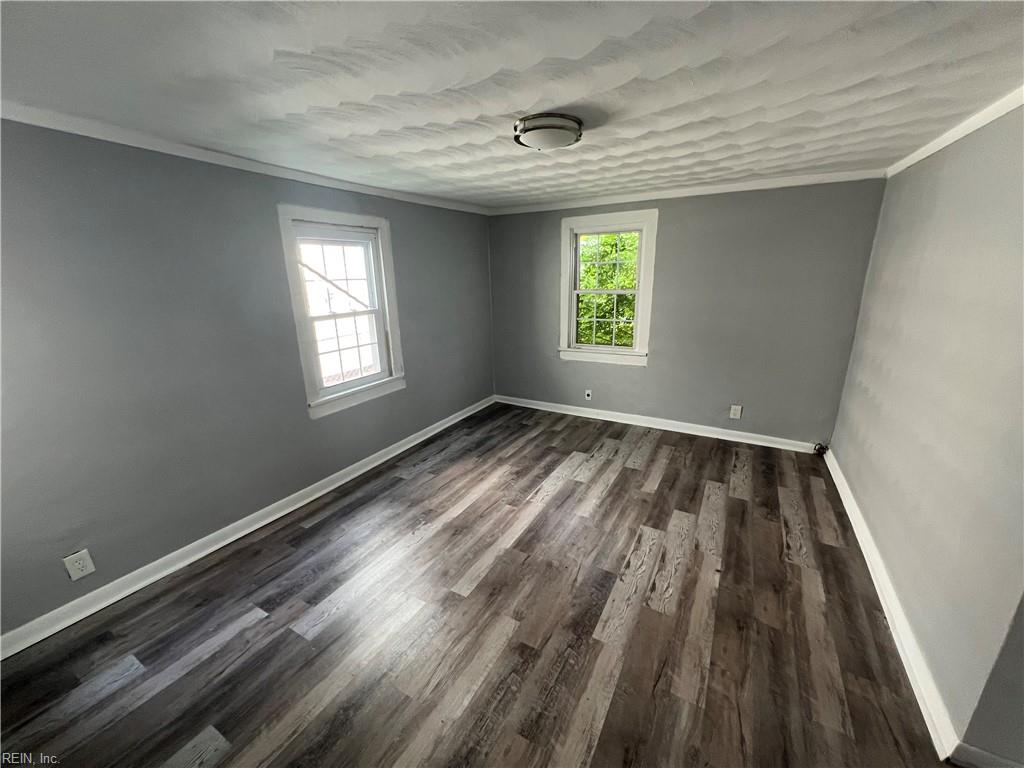 1002 Dunbar St Property Photo 24