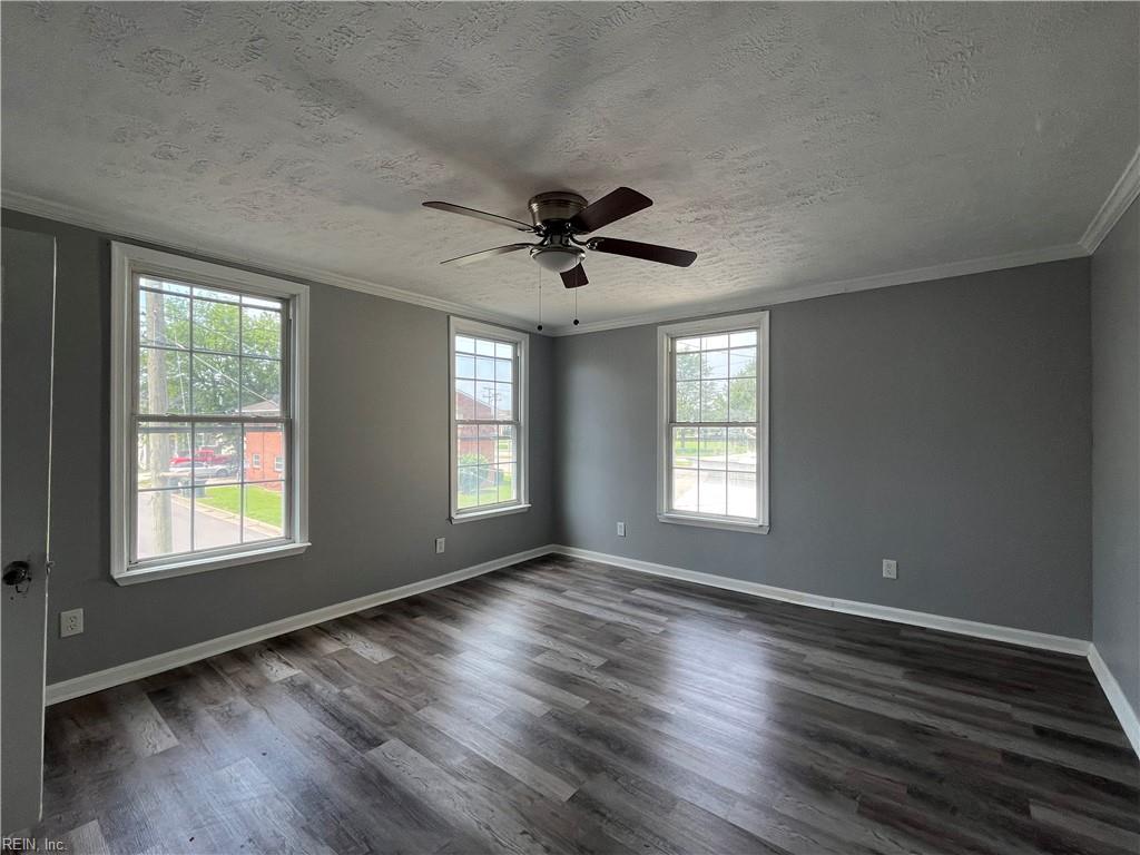 1002 Dunbar St Property Photo 30