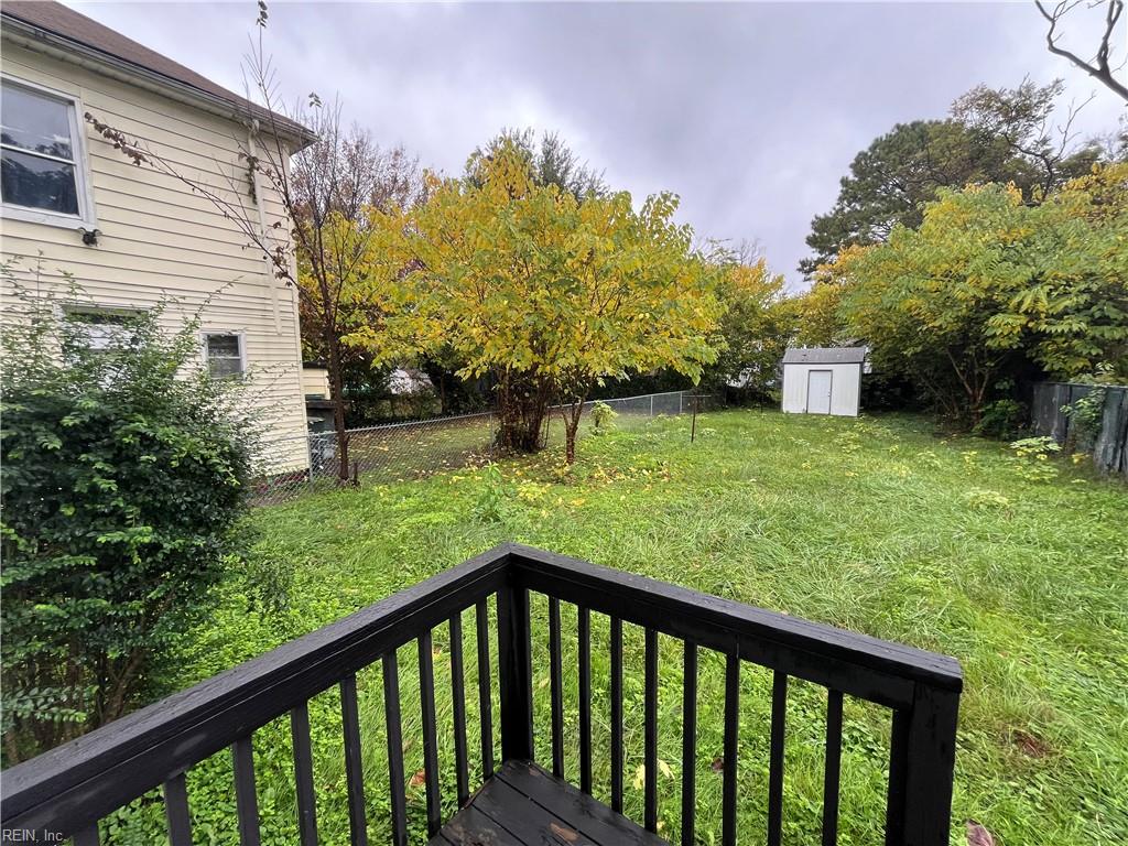 1002 Dunbar St Property Photo 32