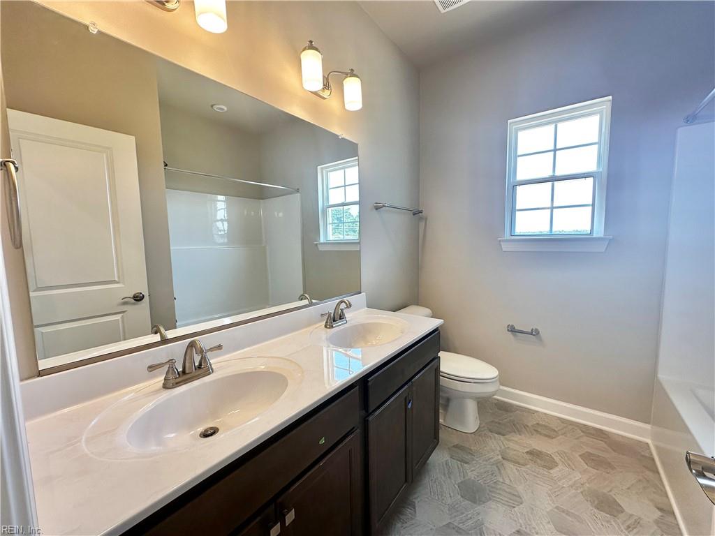 316 Station Dr Property Photo 5