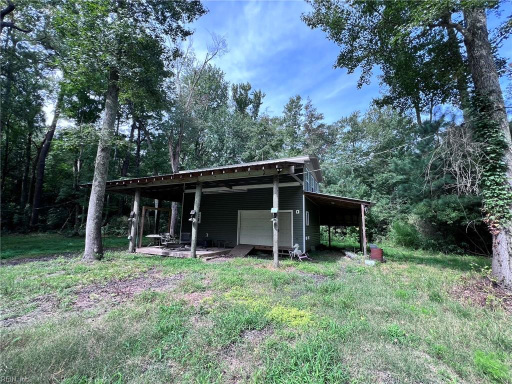 1832 Munden Point Rd Property Photo 1