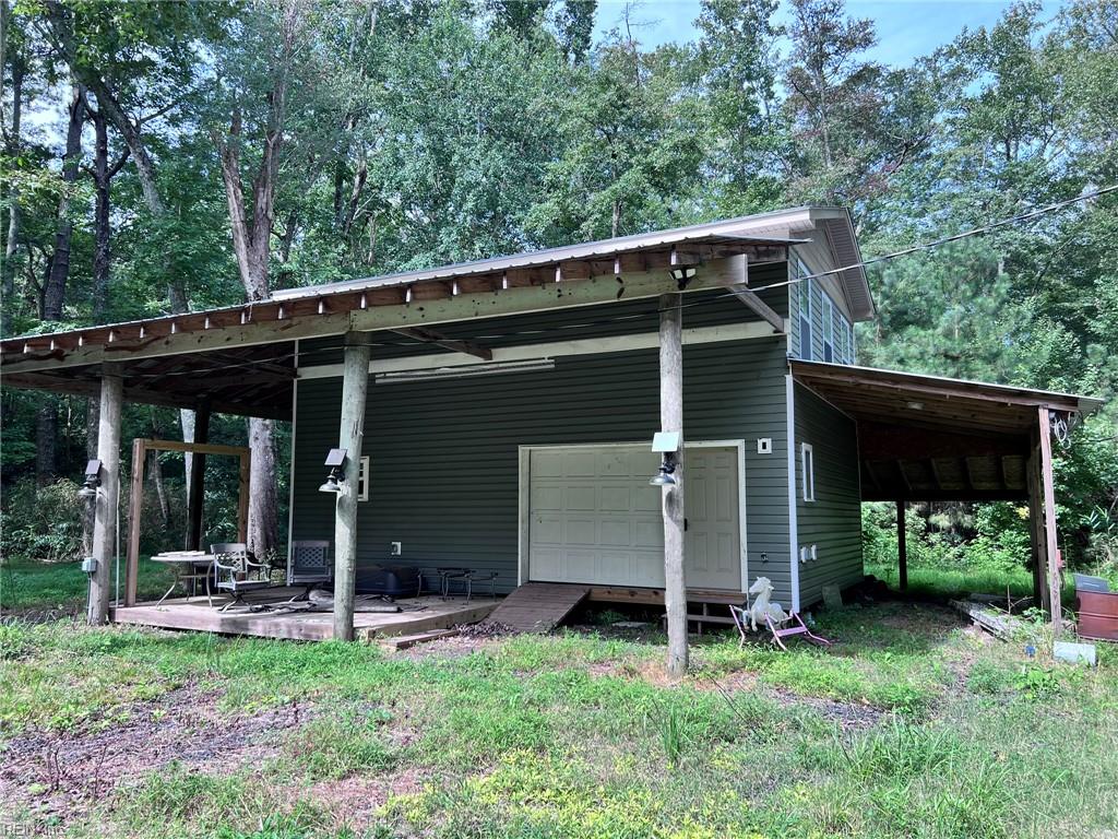 1832 Munden Point Rd Property Photo 2