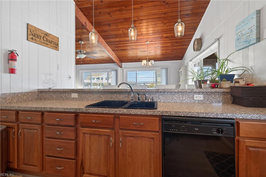 2573 Sandpiper Rd Property Photo 20