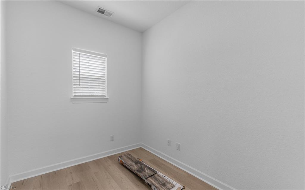 119 Iris Cir Property Photo 23