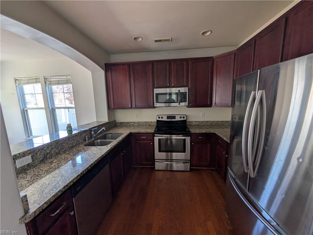 5308 Cottage Ct Property Photo 2
