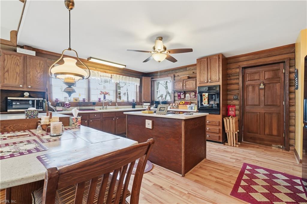 121 Meadowlark Ln Property Photo 11