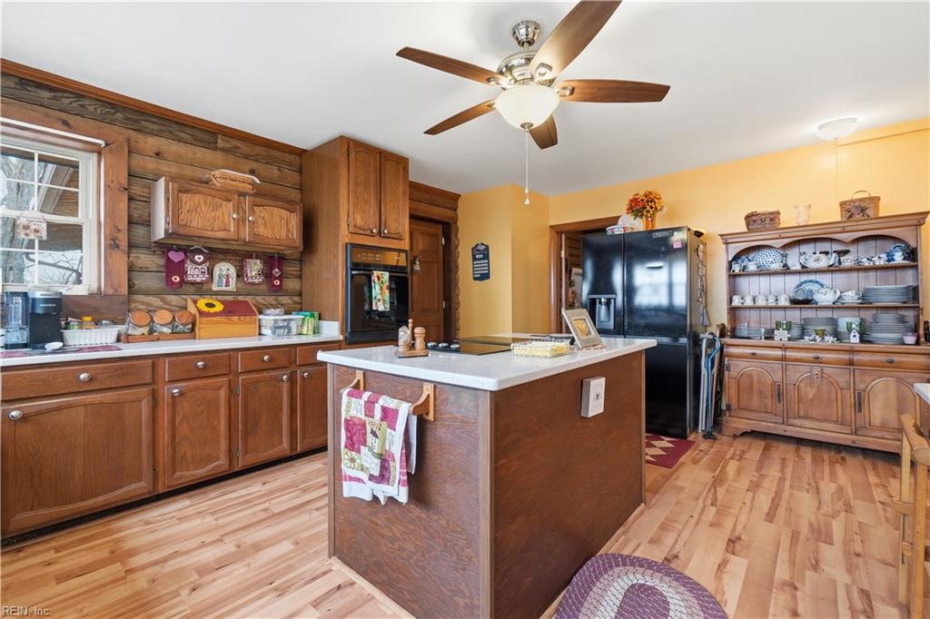 121 Meadowlark Ln Property Photo 15