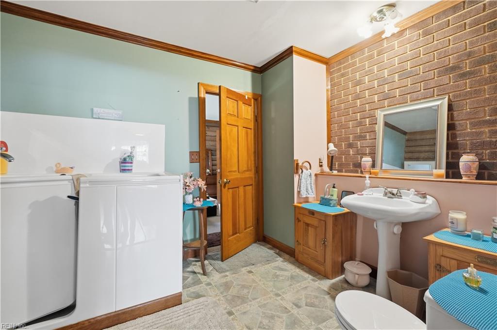 121 Meadowlark Ln Property Photo 18