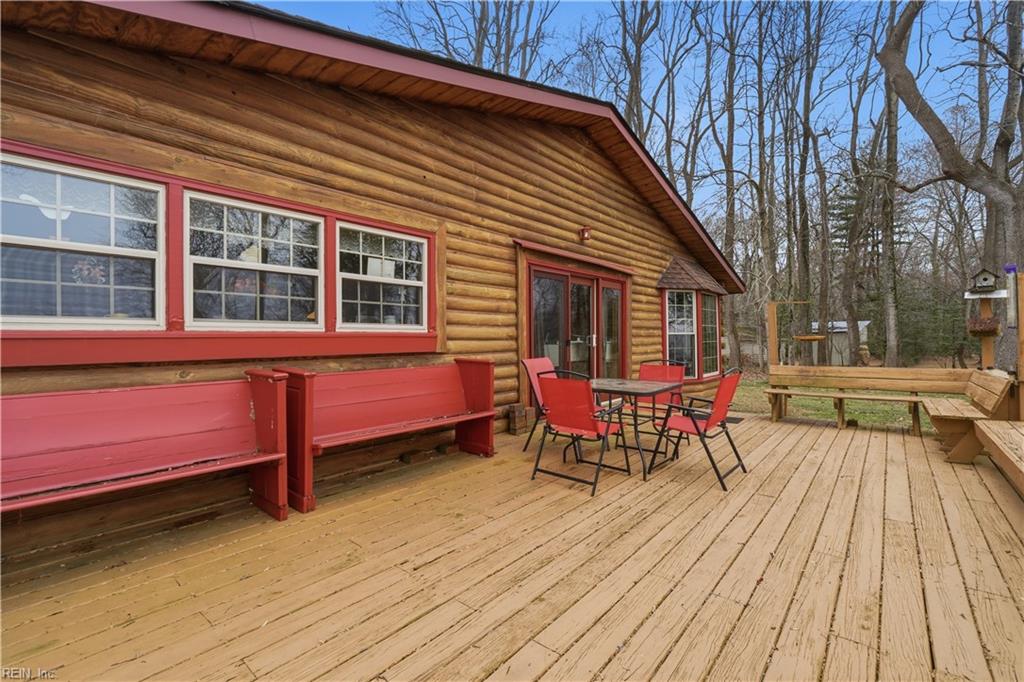 121 Meadowlark Ln Property Photo 28