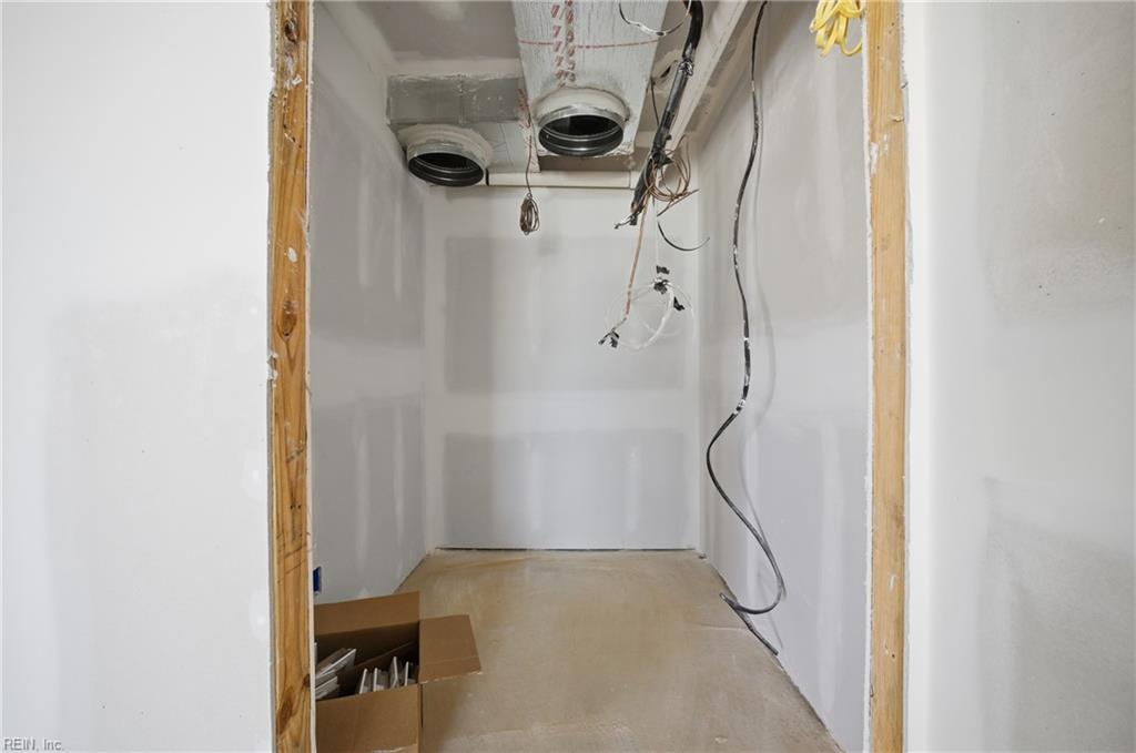 726 Ferry Landing Dr Property Photo 29