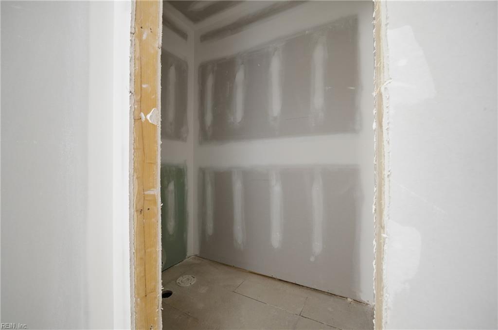 726 Ferry Landing Dr Property Photo 31