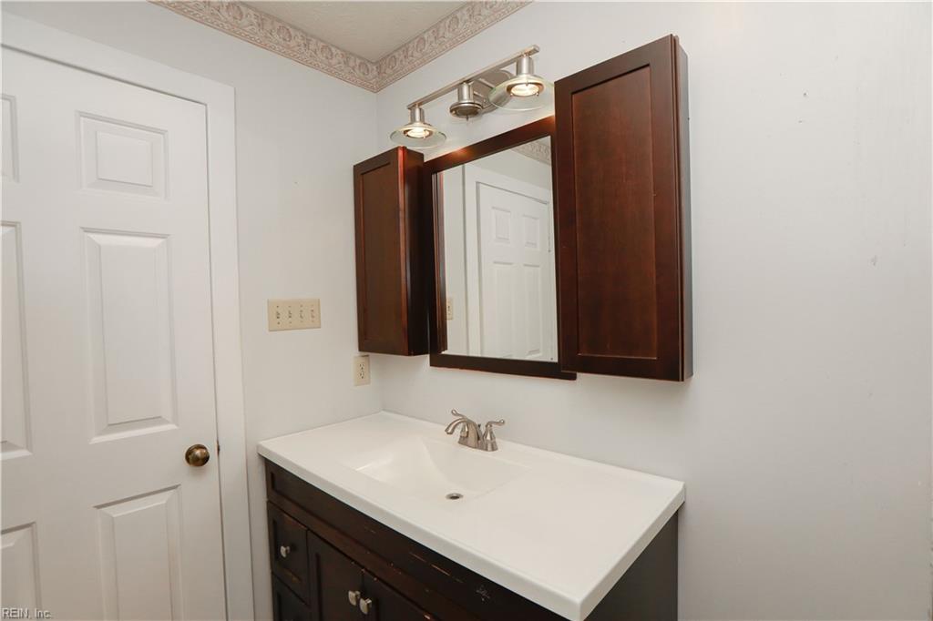 8007 Sunset Dr Property Photo 22