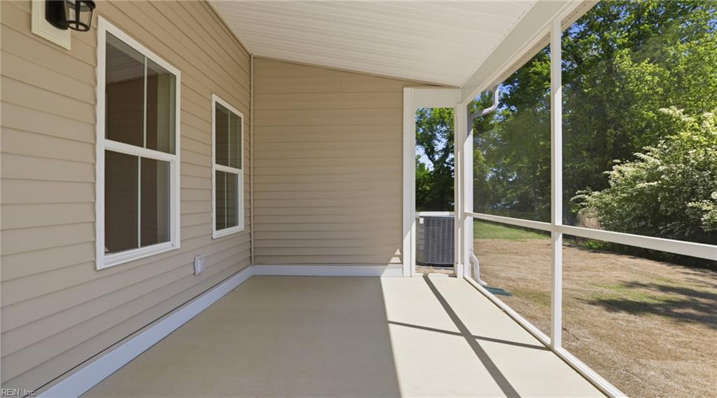 4406 Abercorn Dr Property Photo 3