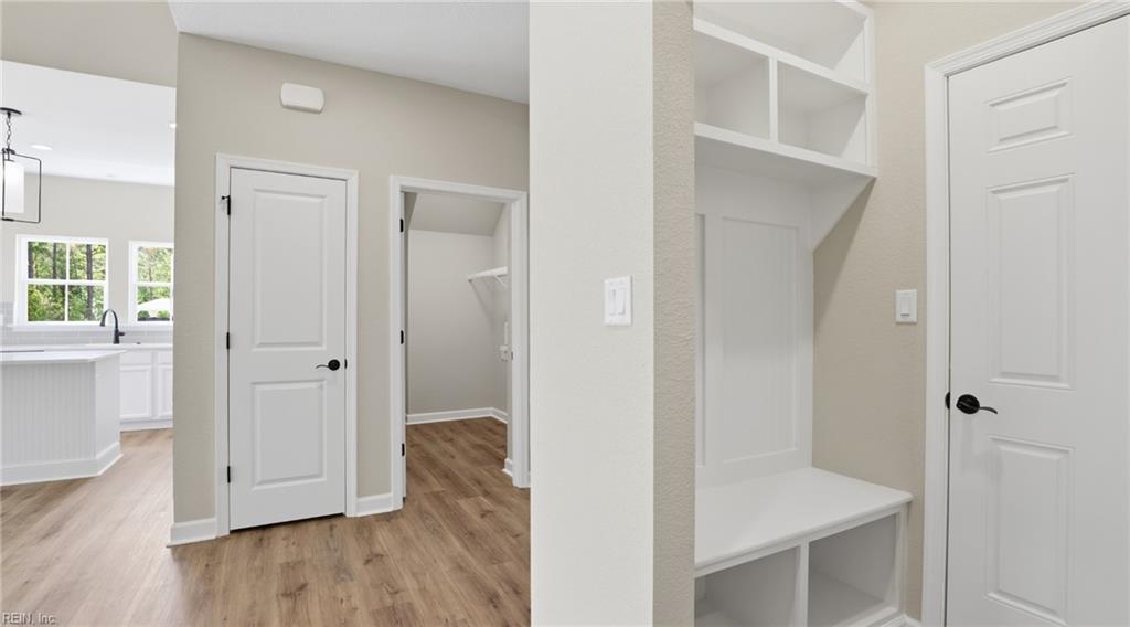 4406 Abercorn Dr Property Photo 6