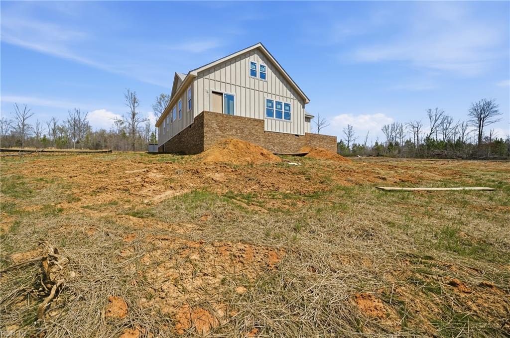 230 Ferry Landing Dr Property Photo 7