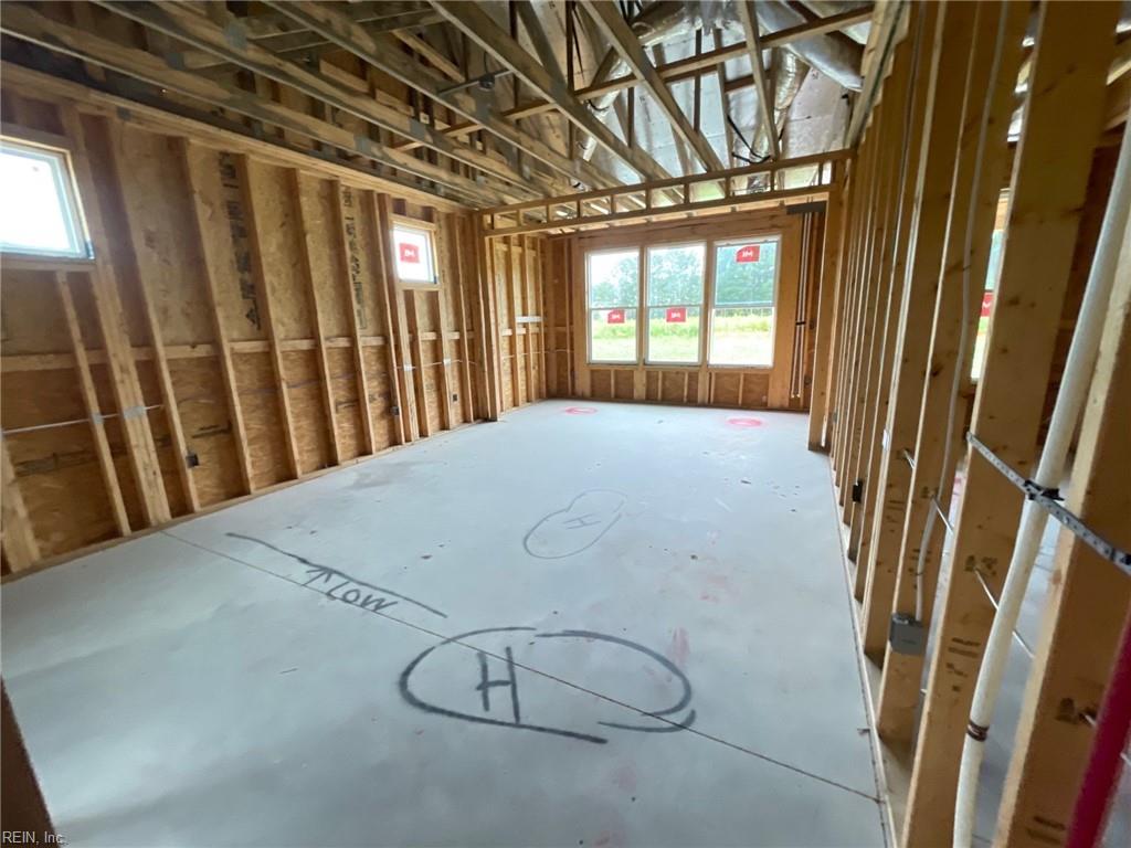 1361 Jury Rd Property Photo 4